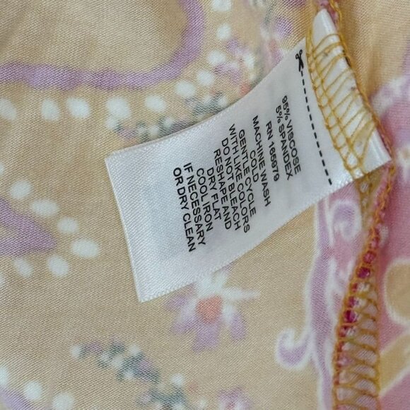 Cable and Gauge Womens top size 1X v Neck Floral Paisley Blouse Yellow knit - Picture 8 of 11